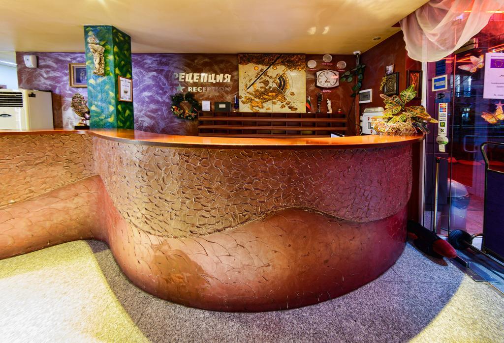 Hotel Afrodita プロヴディフ エクステリア 写真